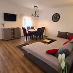 Prázdninový dům House Ante *
